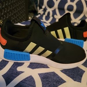 Adidas Boys SLIP on Sneakers